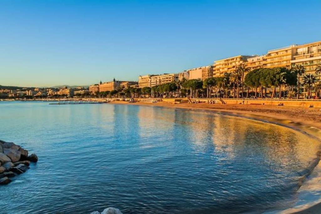 2 Bedrooms Seafront Cannes Exterior photo